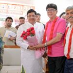 Sector-15 Market Association Welcomes Minister Vipul Goel, Raises Sewerage Issue
