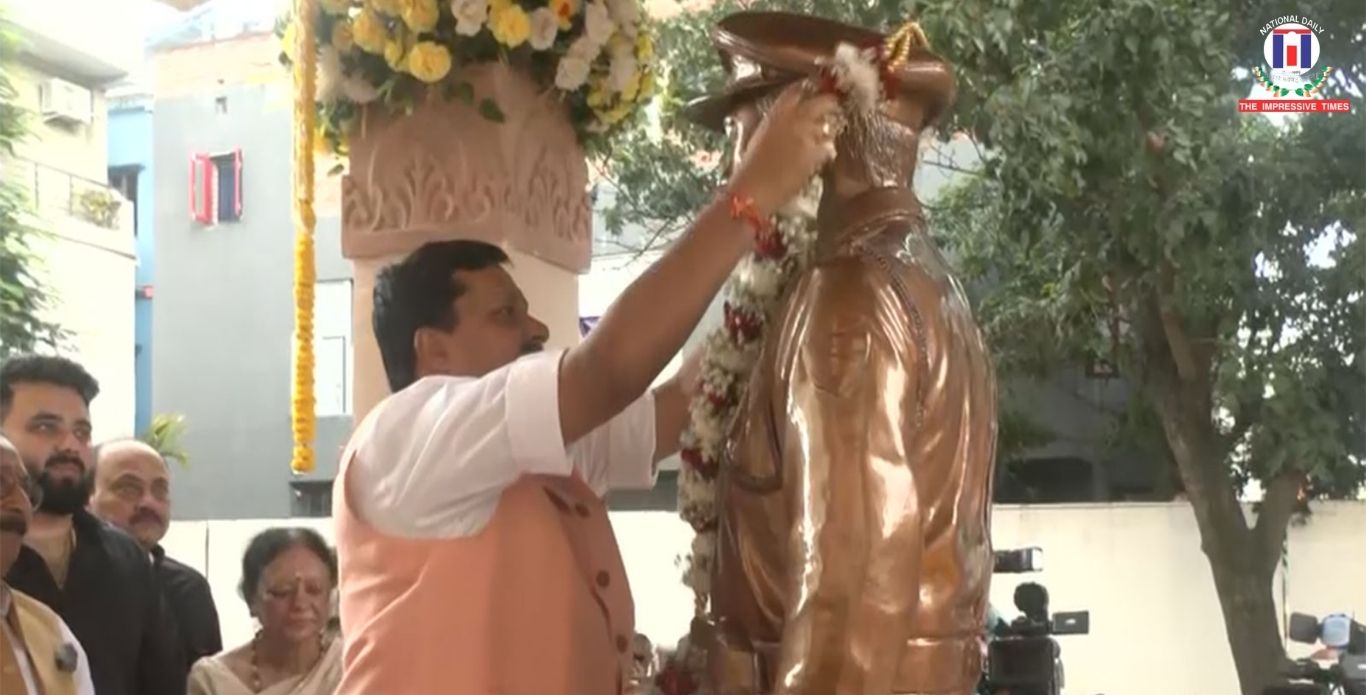 Nitin Nabin Returns to Gyan Niketan on Teachers’ Day, Unveils Statue of Acharya Kishore Kunal