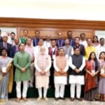 PM Modi Urges Teachers to Protect Childhood, Curb Screen Addiction During Interaction with Awardees