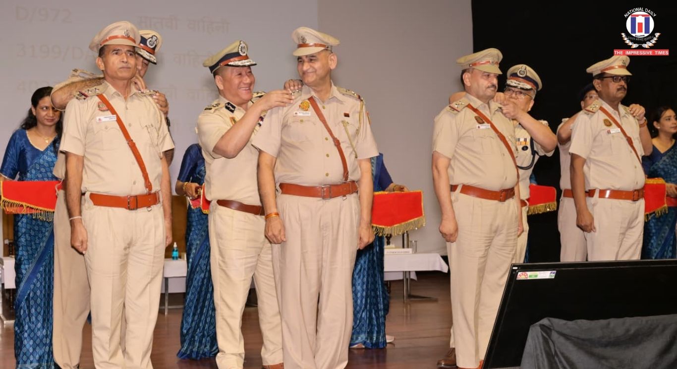Delhi Police Confers Honorary Ranks on 95 Retiring Personnel at Special Ceremony