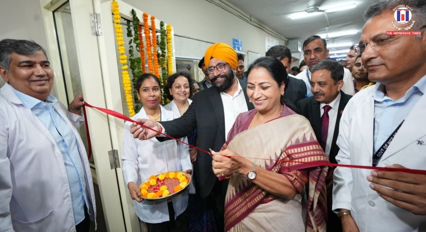 CM Rekha Gupta Inaugurates State-of-the-Art CT Scanner and Three MRI Machines at Lok Nayak Hospital