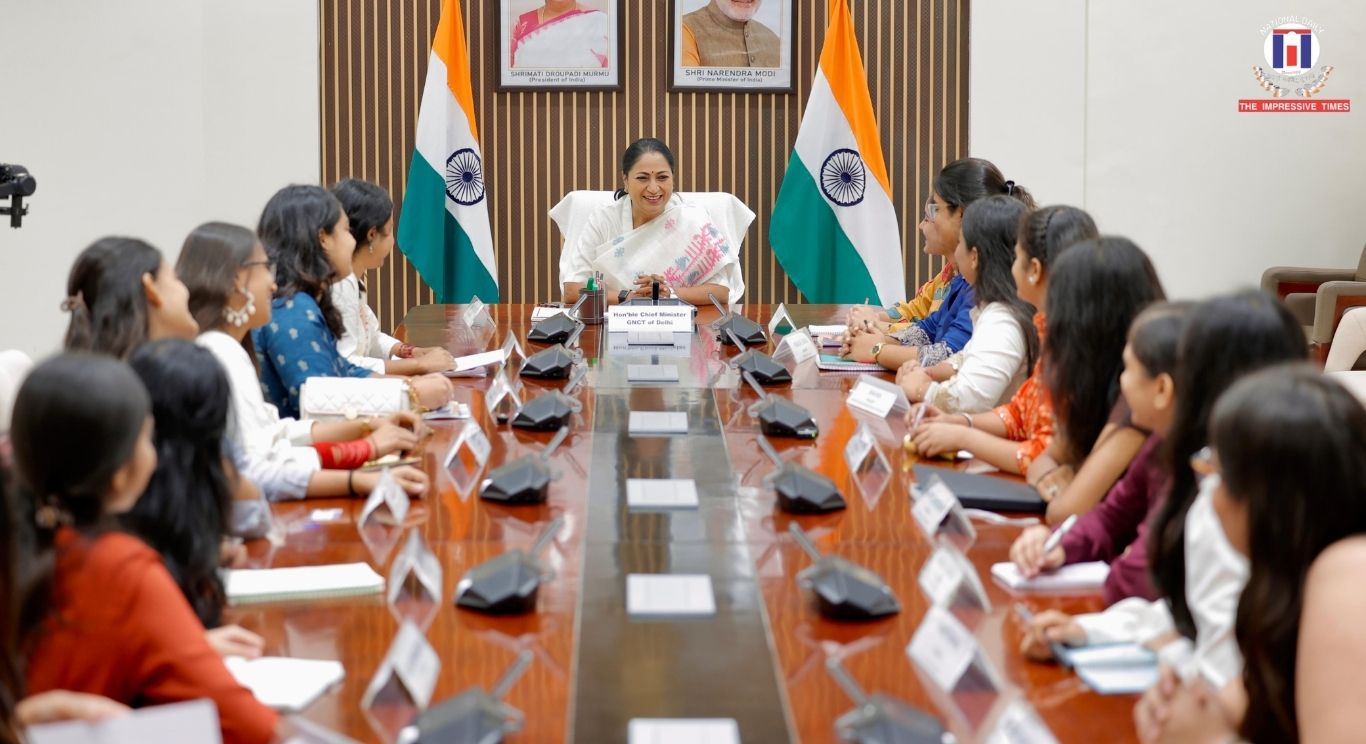 CM Rekha Gupta interacted with female student representatives from various colleges, directs necessary steps to address women’s safety concerns and college-related issues